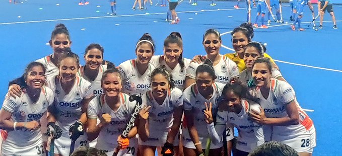 The girls are going to Tokyo after a scaring drama 🔥🔥🔥 Congrats Indian National Womens Hockey Team for securing Olympic ticket 🇮🇳🇮🇳🇮🇳<a href="/FIH_Hockey/">International Hockey Federation</a> <a href="/TheHockeyIndia/">Hockey India</a> #INDvUSA #RoadtoTokyo2020 #FIHOlympicQualifiers #Bhubaneswar2019