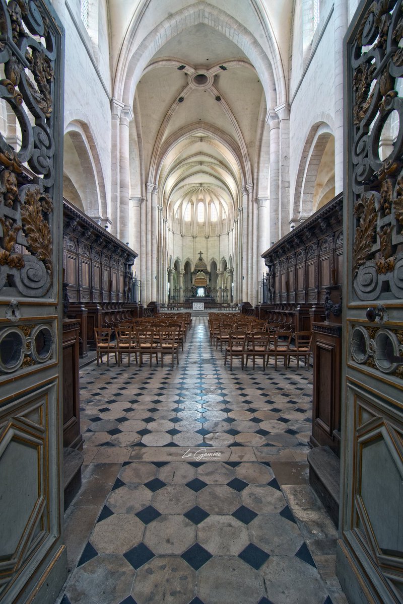 La_Gomme's tweet photo. #AbbayeDePontigny - La plus grande #abbaye #cistercienne du monde - #Bourgogne - #Yonne - #France #Photographie #Photography https://t.co/HDWRBn1scO