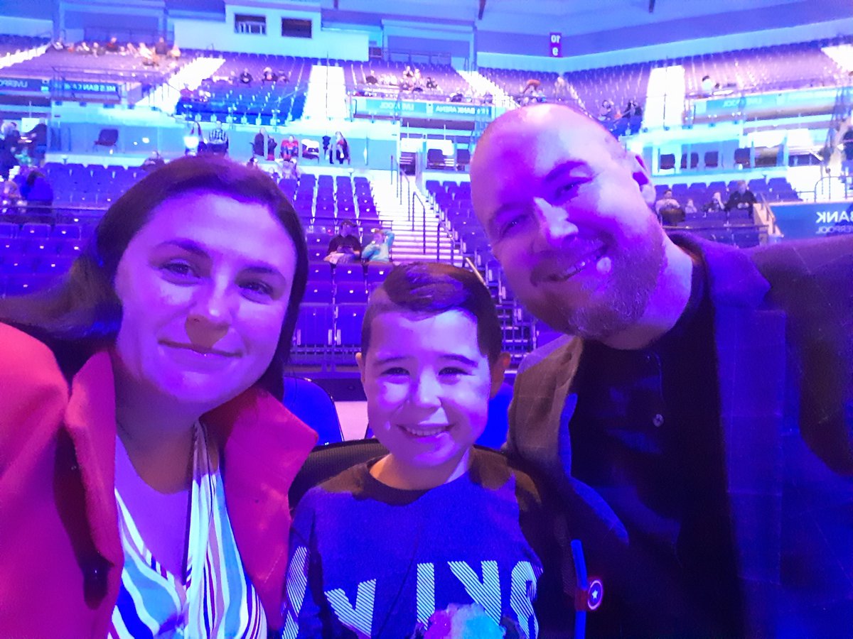 #marveluniverselive