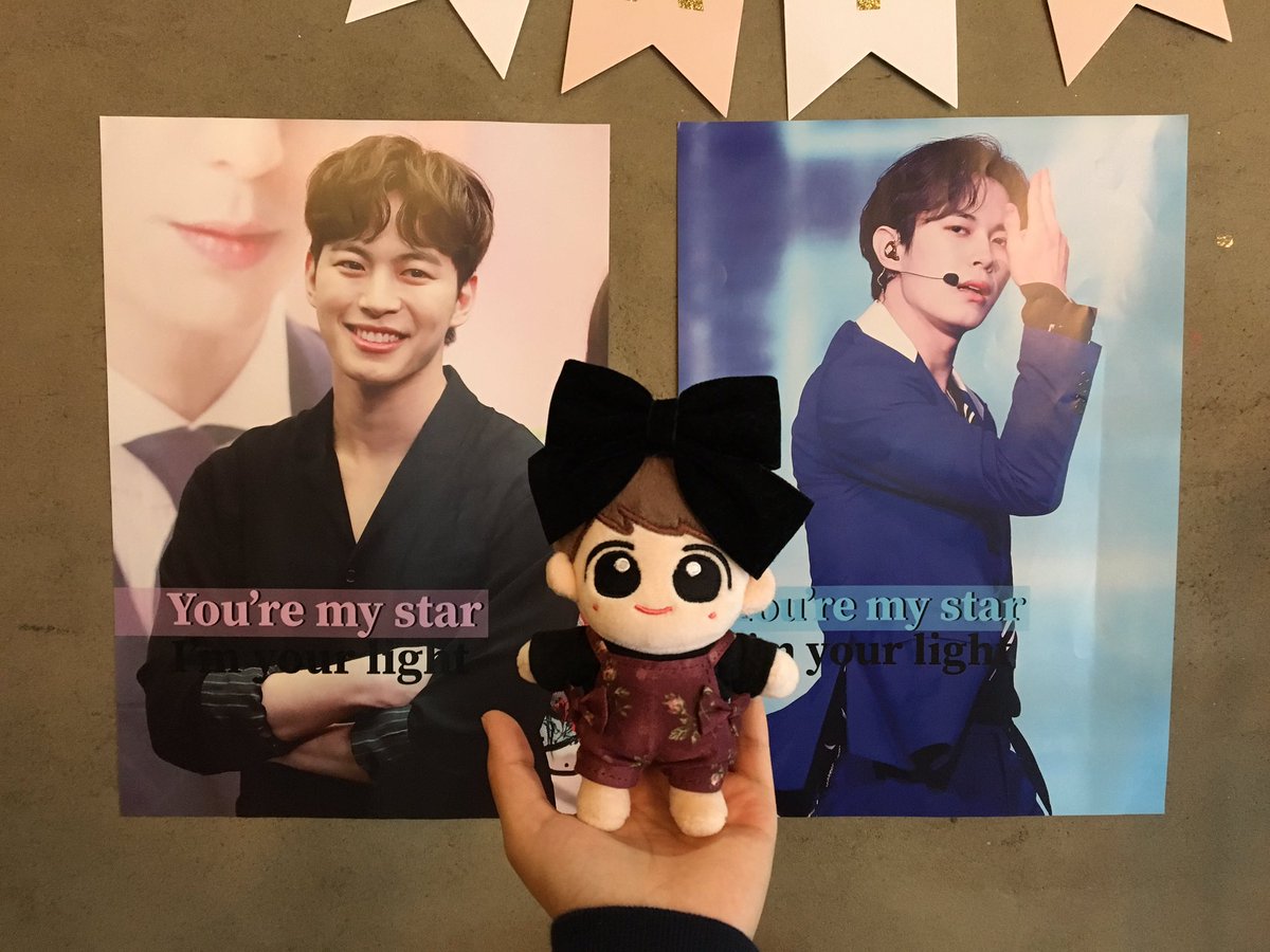 대전 더블앤커피 다녀왔습니다! 한번더 보는 콩... 어쩐지 더 잘생겨진거 같고!!(?)🤭
저녁약속 때문에 테이크아웃 해야해서 아쉬웠어요ㅠㅠ 내일도 시간되면 한 번 더 들려야겠습니다! 추가 이벤트 진행해주셔서 감사해요❤️❤️❤️ <a href="/RABEAN_U/">라빈유</a>
#홍빈 #HONGBIN #빅스 #VIXX