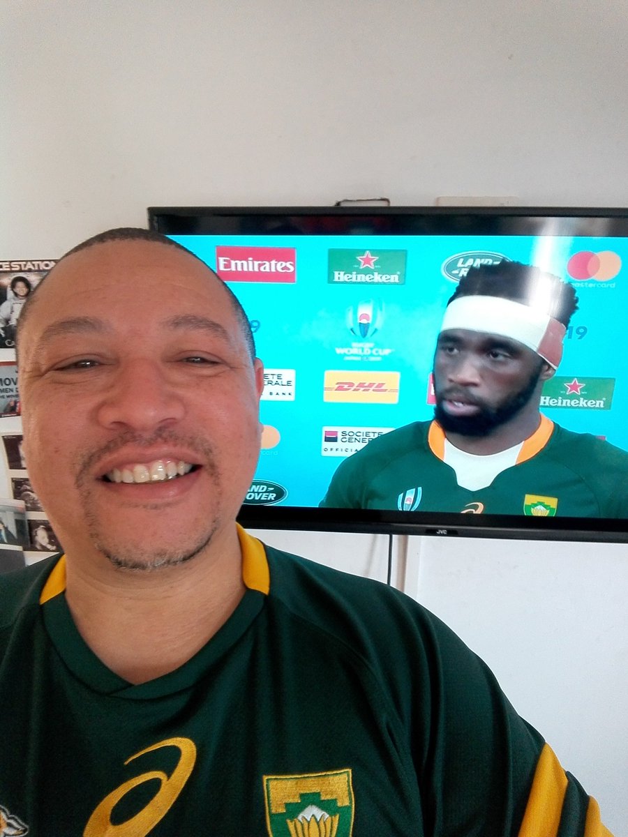 ClydeDu's tweet photo. Exhausted but overjoyed with brilliance. #RWCFinal #ENGvRSA #SSRugby captain my captain #strongtogether https://t.co/YlhCud5oEi
