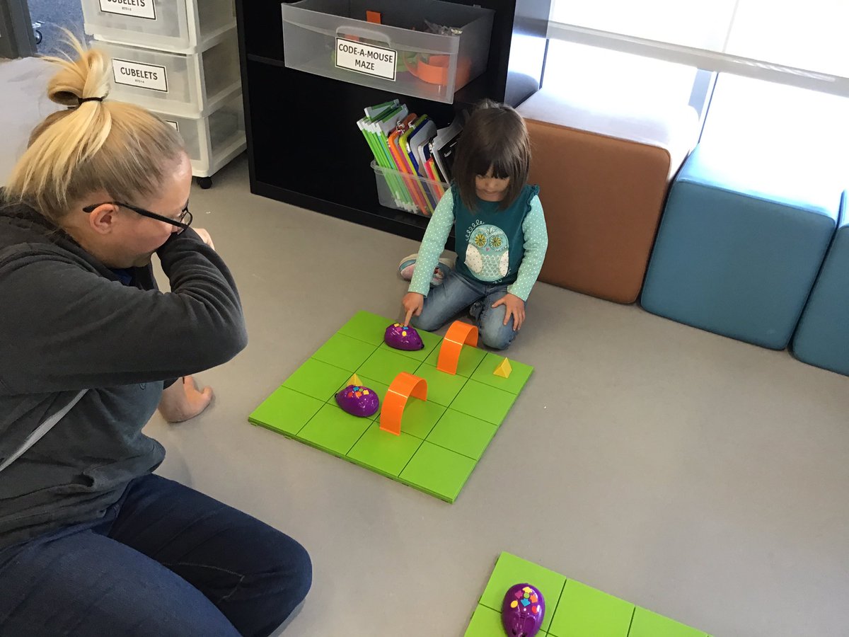 NickyLWillis's tweet image. Thank you, @SkylineSTEM_VPA and @nicole_rudman for creating such a fun space for my students and their families to come and explore! #ECESTEM #StVrainStorm