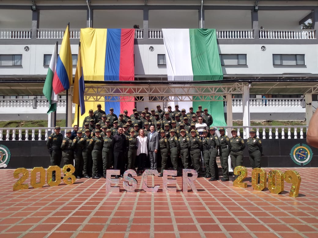 universidadpol's tweet photo. #Medellin, en la Escuela de Policía Carlos Eugenio Restrepo se llevó a cabo el Encuentro de Egresados #ESCER 2008-2009, un espacio de integración, deporte y educación para contribuir al bienestar de nuestros policías. https://t.co/2rQgYajEK1