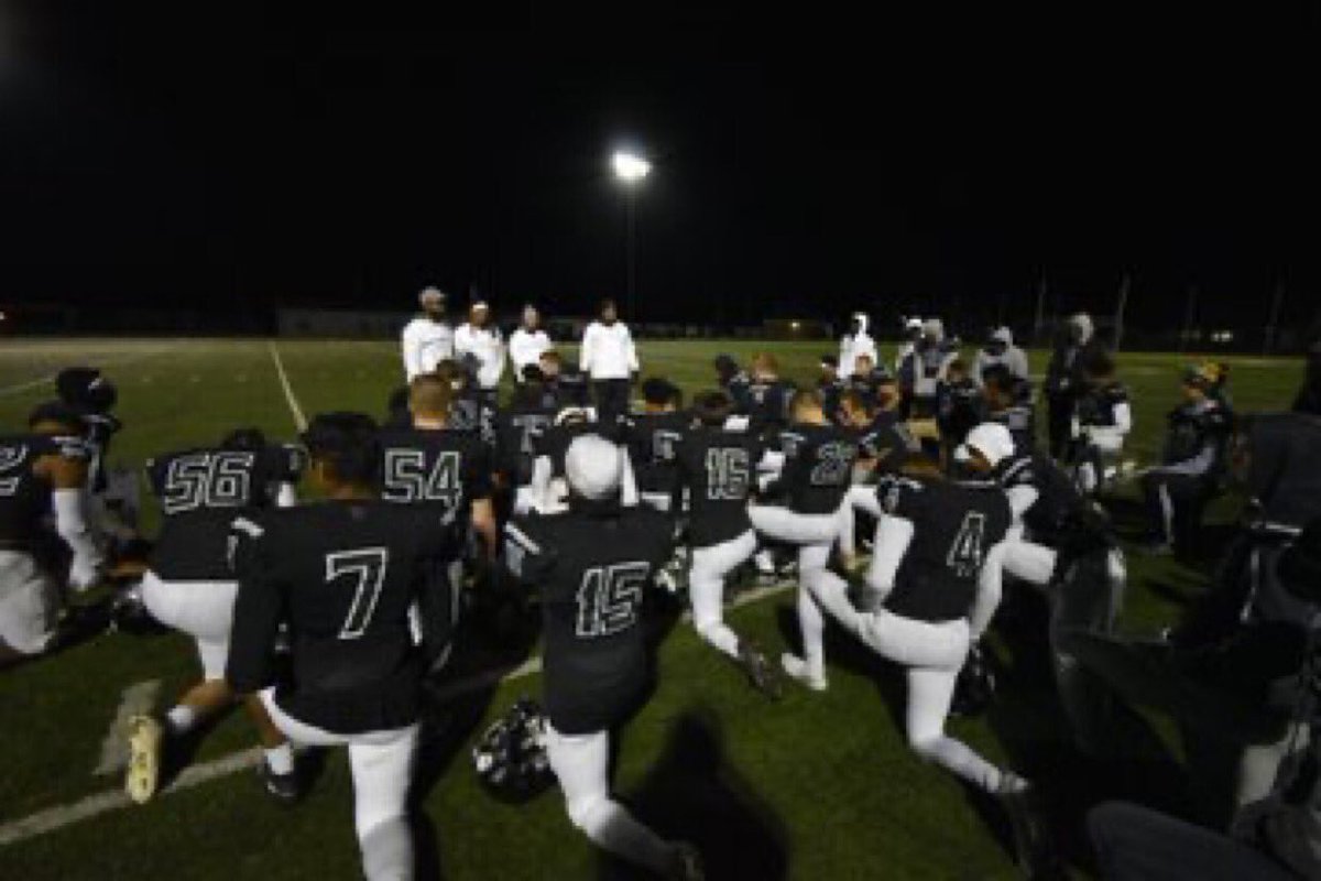 Coach_JCarey's tweet photo. Tough one last night. We showed that FAMILY sticks together and TOUGHNESS always perseveres in life. Love this team and group of Seniors unconditionally. True testament of #RaiderFAST. https://t.co/KJN9xiv9A4