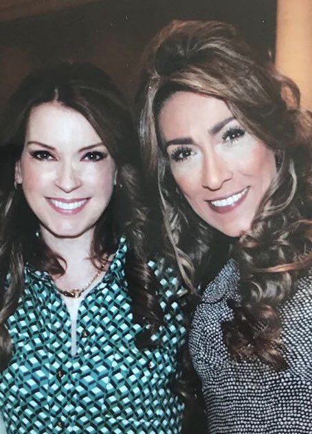 Lourdes Dussauge on X: "Graxiss amiga hermosa !! Te quiero muchooo ❤️😘😘😘" / X