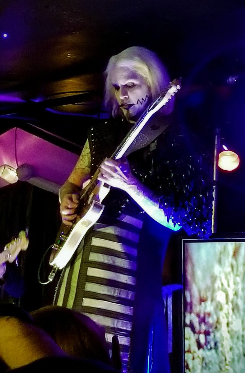 ktpupp's tweet photo. Michigan's Master of the Telecaster! @john5guitarist put on one helluva show for the hometown crowd at the Token Lounge last night... Detroit loves you, John5!!

#john5 #tokenlounge #detroit https://t.co/p8Fw67N1iK