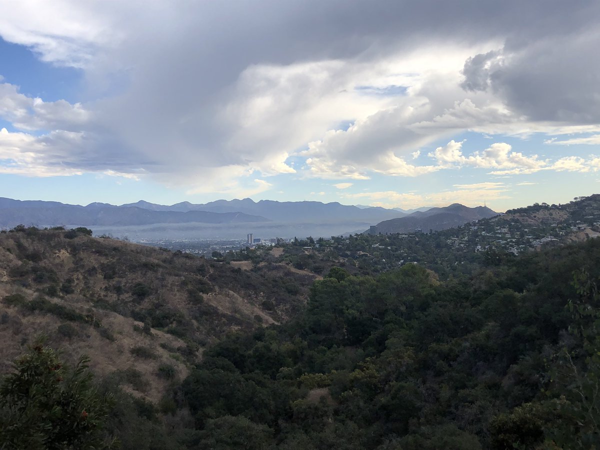 frymancanyon's tweet photo. Over the hills and far away... #frymancanyon @TreePeople_org https://t.co/kVanyYJJup