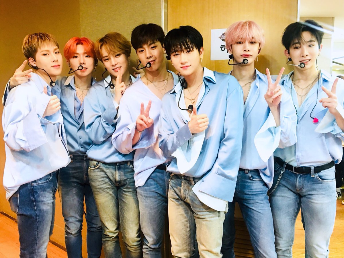 Superm kpop. Группа superm участники. Самый популярный кпоп. Самый популярный кпоп. Кей поп группа bts.