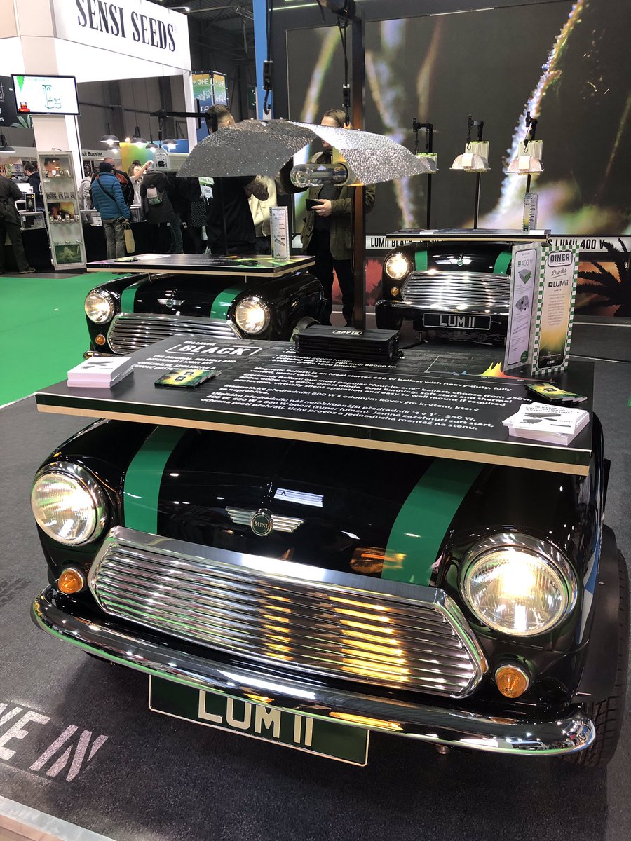 Cannafest Day 2 is nearly over! Make sure you stop by and see us tomorrow for a vodka slushie and a whole load of LUMii knowledge. You can find us at stand 2A-16, you might even be able to pick up some freebies whilst you’re here.👍 

#LUMii #LUMiiLighting #Cannafest