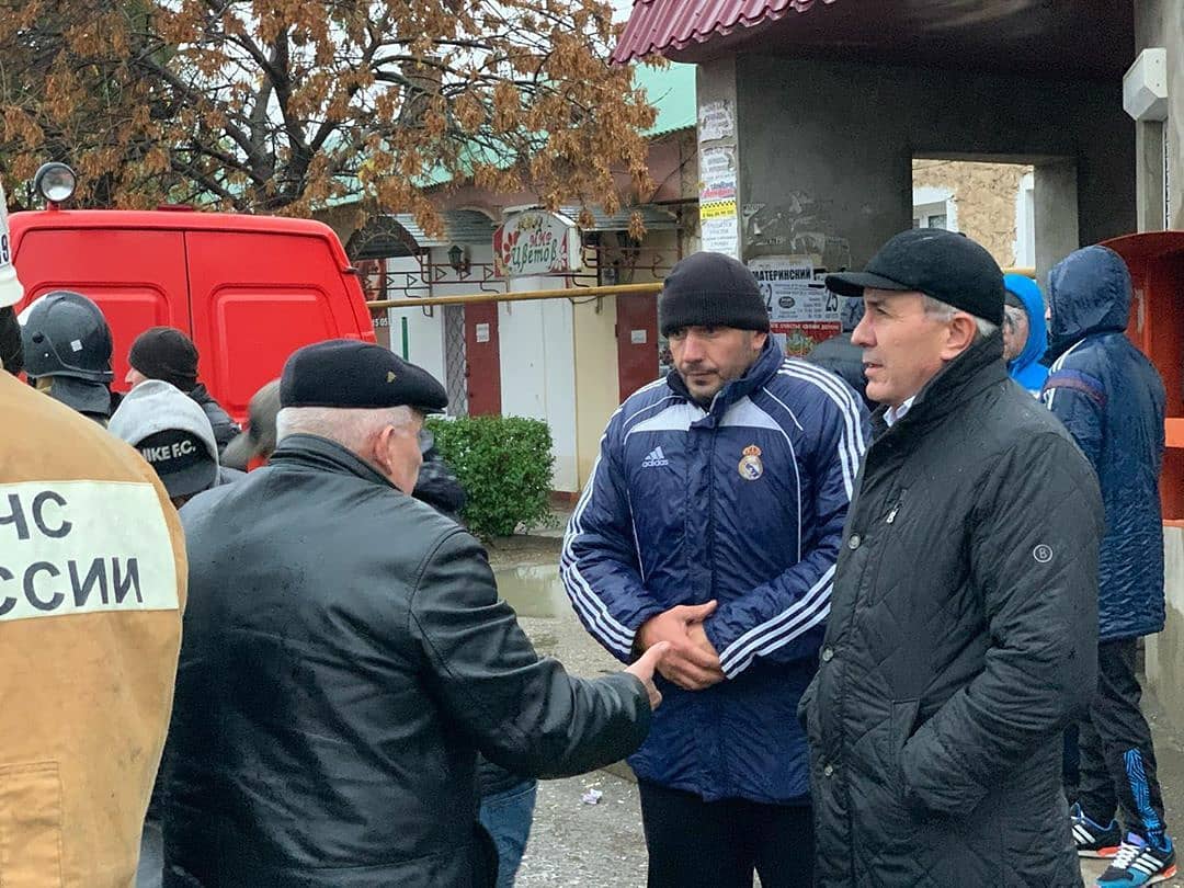 понравился вариант новости избербаша с фото змеиный