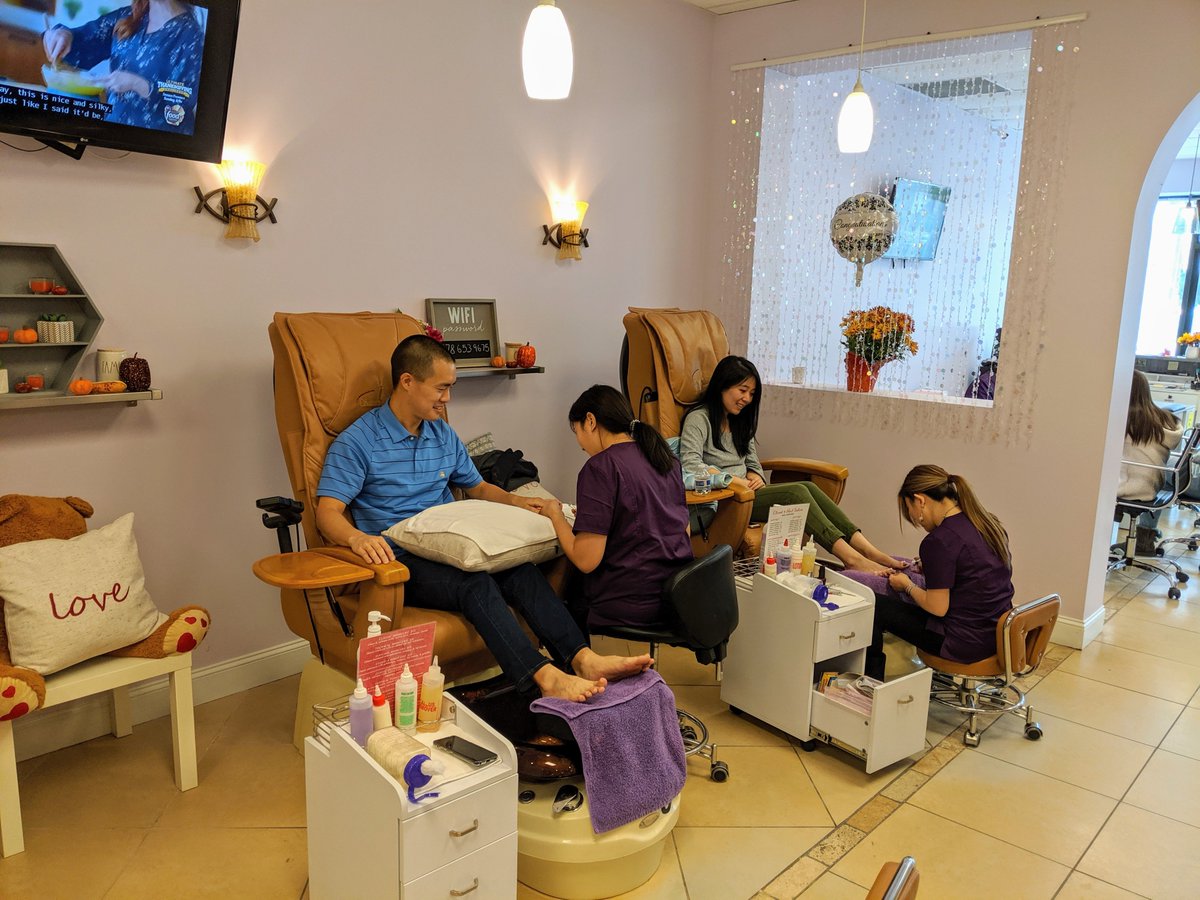 Daniel Burapavong 🎮 on Twitter "Supporting Ariel and getting my first