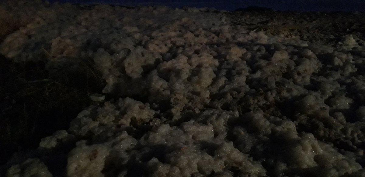 richardcorrigan's tweet photo. Weird seafoam washed up on Stonehaven beach just now! Delayed #Halloween #spookyness ...
#Stonehaven @StonehavenTweet @visitabdn wont be there long if you fancy a  nosey! https://t.co/lGyZkPEUp9