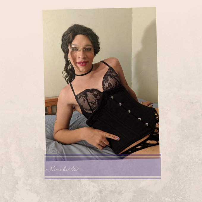 Khloe Kimchi’s pics and videos