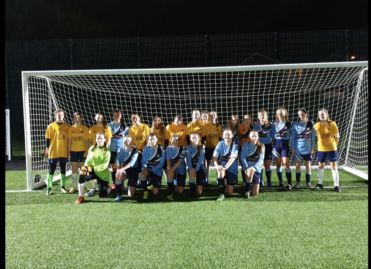 creditonFCgirls's tweet image. A big thank you to Jamie &amp;amp; Torquay girls under 18's for a great match, played in great spirit last night under flood lights in Exeter.