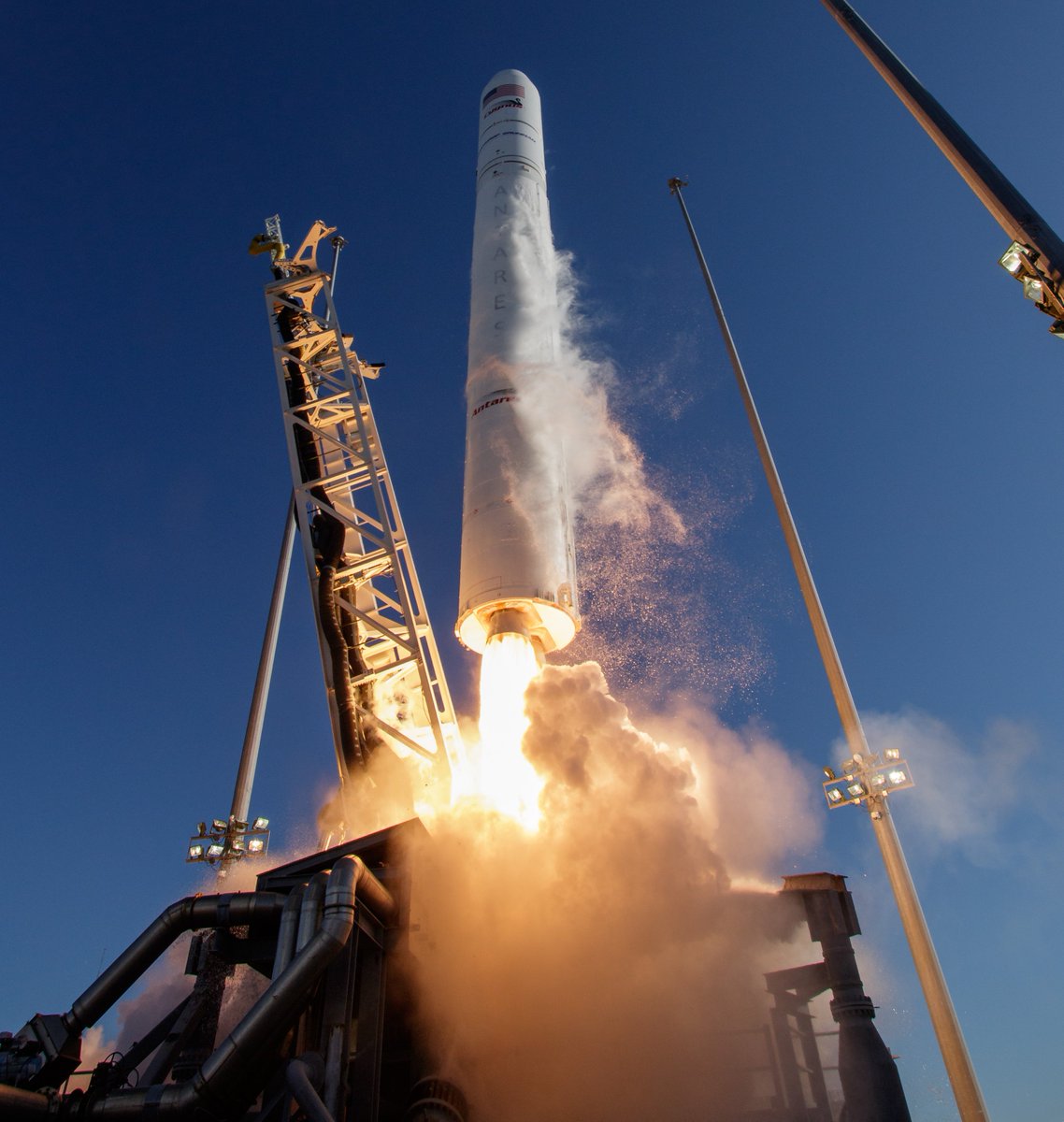 NASAWallops's tweet photo. Check out these views from today's @NorthropGrumman CRS-12 launch from Wallops Island, Virginia!

Full gallery from @nasahqphoto: https://t.co/yqsCstBTYV. https://t.co/rufxjTa7Cq