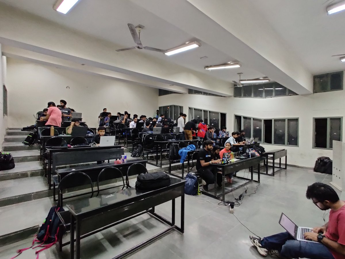 _anewbhav_'s tweet image. Hackers burning the night Oil. #HackUIET 
Feeling nostalgic about organizing the first ever Hackathon in my college and now mentoring them through.