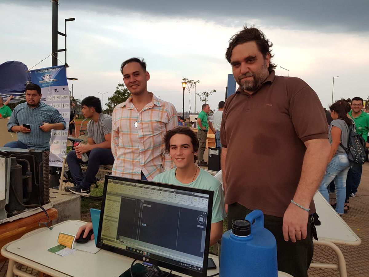 gus19788's tweet photo. #ExpoFP Costanera https://t.co/qniCYqkR1U