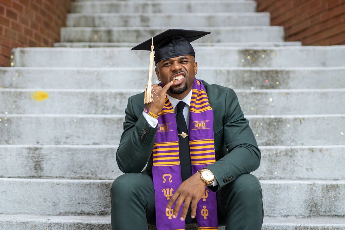 OsoThaGoat's tweet image. Grad Szn Is still here! 

Book with the Photography Brand that caters towards collage students pockets! 🤘🏾

#PVAMU #PV19 #PVAMU19 #PVAMU20 #PV20 #PhotosByOso 

Tag A Grad!