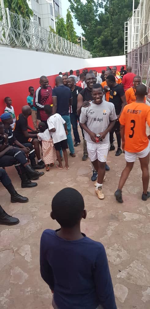 moctarsy223's tweet image. Première journée de la Coupe DG @Orange_Mali très riche en émotions #cohesion #espritd’equipe #partage et  #innovation . Merci à la TEAM ASC et DRH @Orange_Mali @BrelotteBa @OumarKas @Mahamoudou_tour @DIARRACheickSa1 @Sidibedoulaye @SACKOIbrahima19