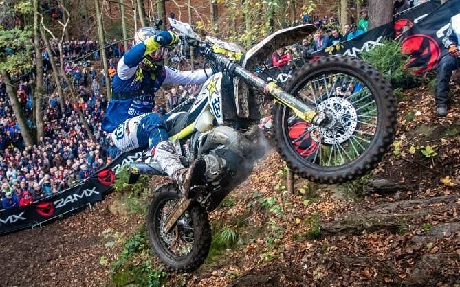 P2 en carrera y campeonato! No puedo estar más contento... gracias equipo y gracias a todos por los ánimos!
P2 IN THE RACE AND CHAMPIONSHIP! CAN'T BE HAPPIER.. THANKS TEAM AND THANKS CROWD! 👌👌👌💪💪💪🍻🍻
@getzenrodeo <a href="/iridewess/">WESS Enduro World Championship</a>
<a href="/Rockstar_Racing/">Rockstar Racing - RSR</a> <a href="/rockstarenergy/">Rockstar Energy Drink</a> @Husqvarna1903