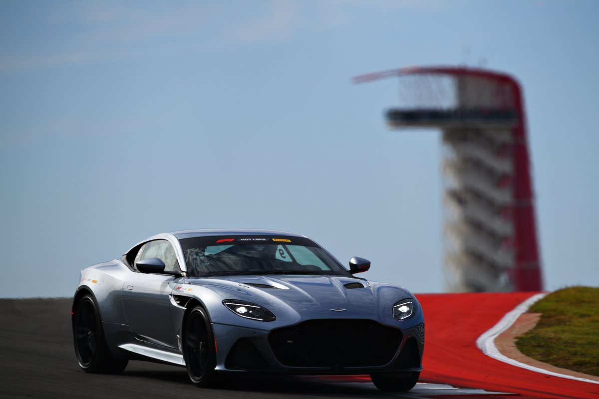 DBS Superleggera and Vantage are powering into the distance on #F1PirelliHotLaps at the Circuit of the Americas.

#USGP #AstonMartin
