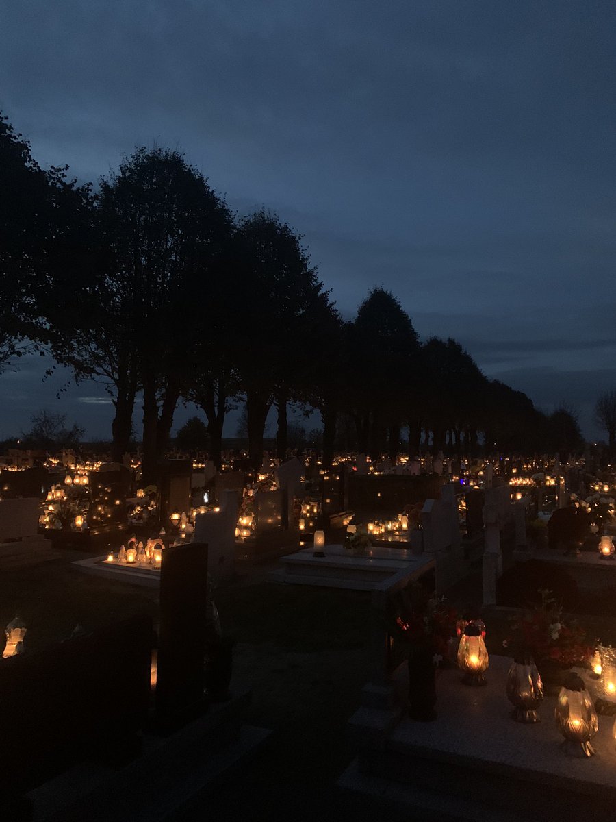 _mossk's tweet photo. #AllSaintsDay https://t.co/UTrpRDWE3c