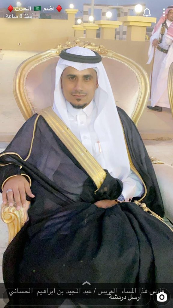 Aljari50's tweet photo. في ليلةٍ بهيجة احتفل آل جاري والأستاذ / ابراهيم حاسن الحساني بزواج ابنهم الشاب / عبدالمجيد ابراهيم الحساني . وكانت ليلة من أروع الليالي . احيا هذه الليلة نخبة من شعراء العرضة الجنوبية . نبارك لابوخليل وابنه هذا الزواج ونتمنى له حياة زوجية سعيدة https://t.co/RXqhx7UzIs