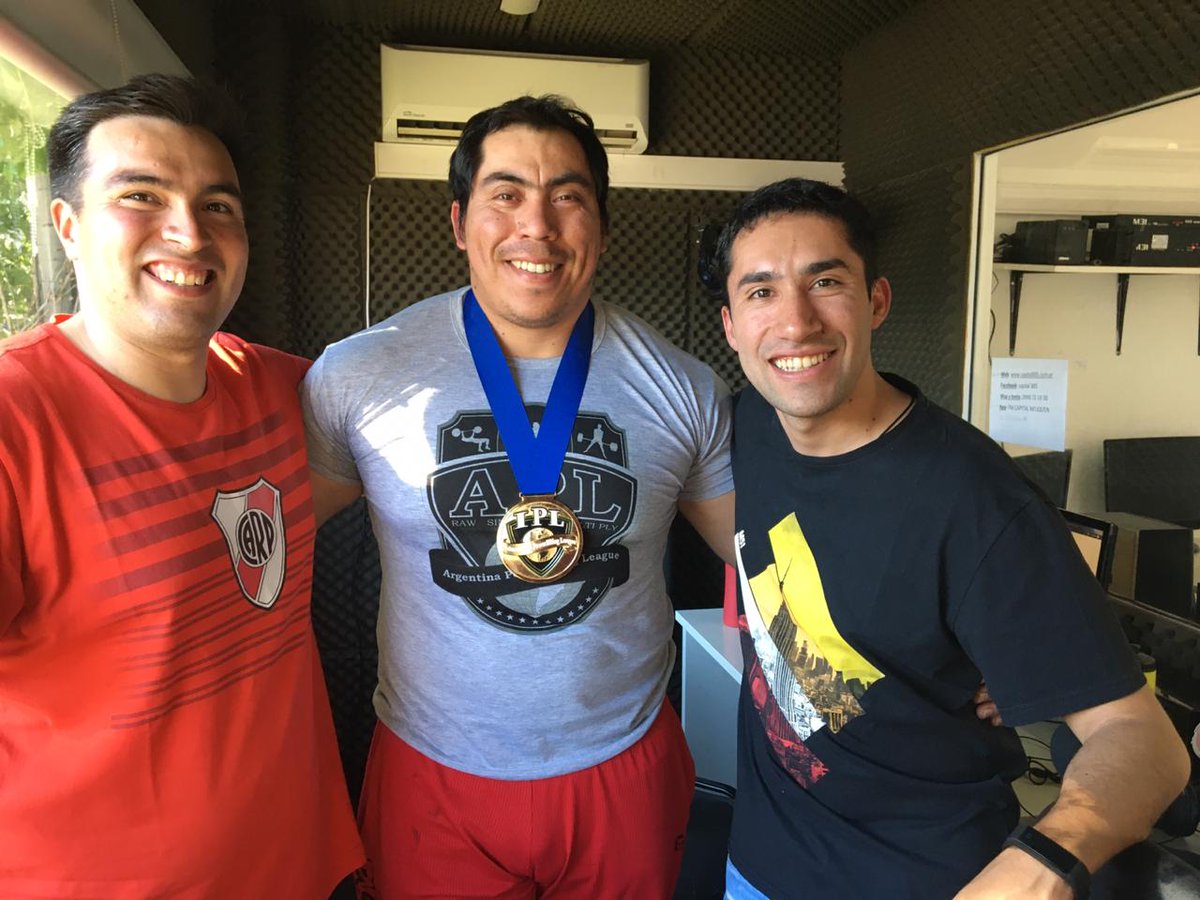 CDFnqn's tweet photo. Agradecemos a Emilio Mansilla por su visita y compartirnos toda su experiencia en Powerlifting. Emilio se consagró tricampeón del mundo en esta disciplina https://t.co/qGQ1XGnTNN
