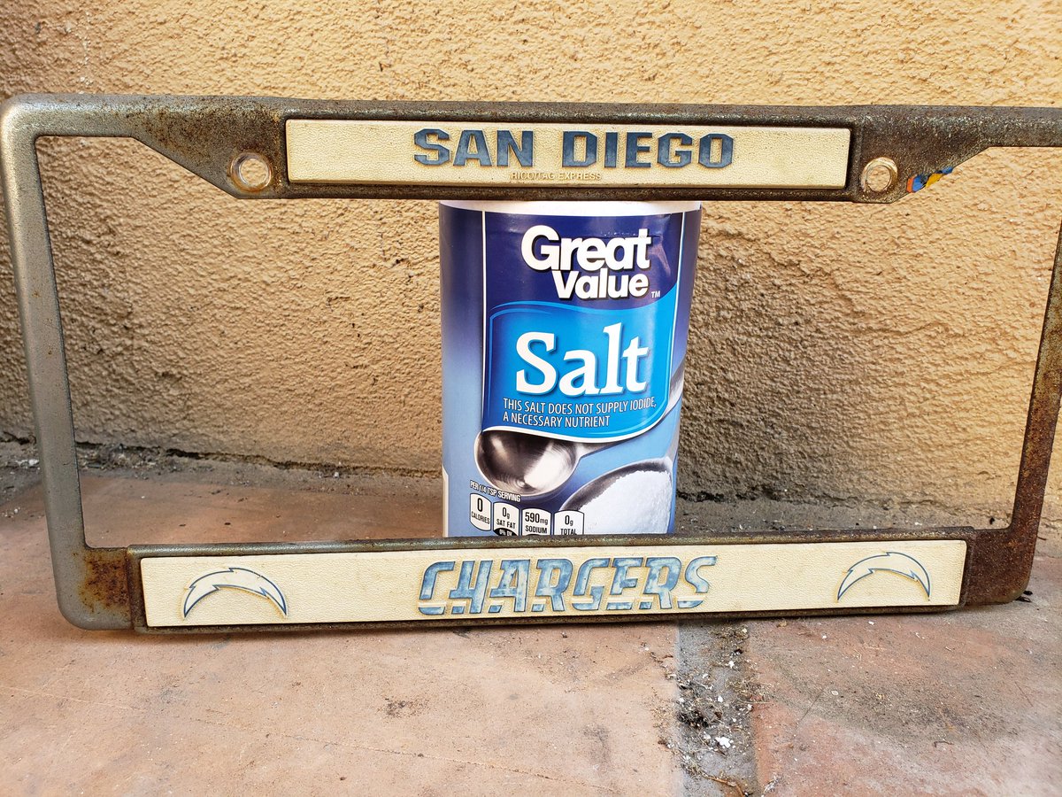 BigFrog619's tweet photo. This thing got hella rusty. Musta been all that SALT. #SpanosSucks #Chargers #BoltBackToSD https://t.co/wENTmS9EWy