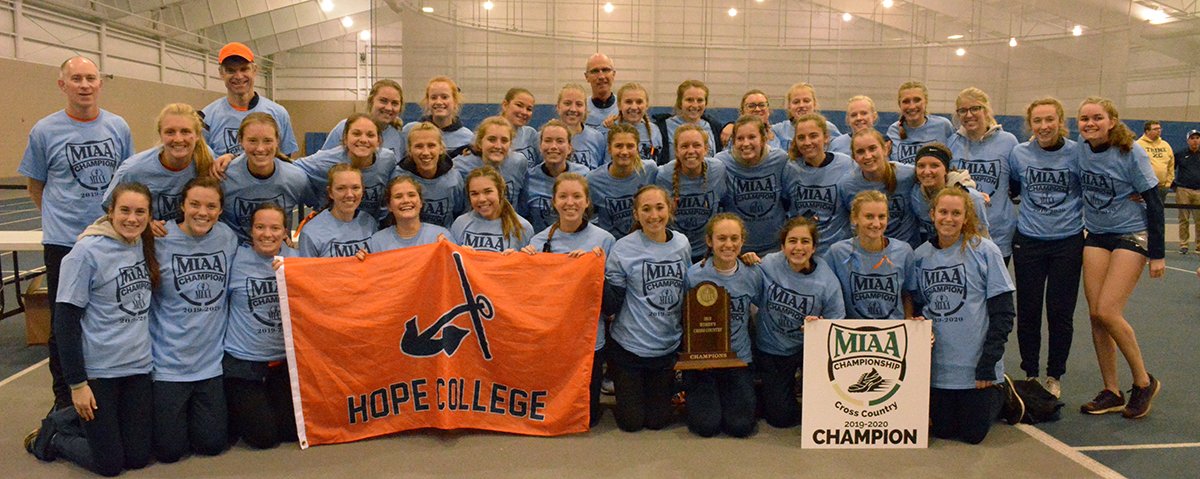 Congrats to <a href="/HopeAthletics/">Hope College Athletics</a> <a href="/HopeCollegeRun/">Hope XCT&F</a> on winning the #D3MIAA Women's Cross Country title! #MakeMIAAHistory