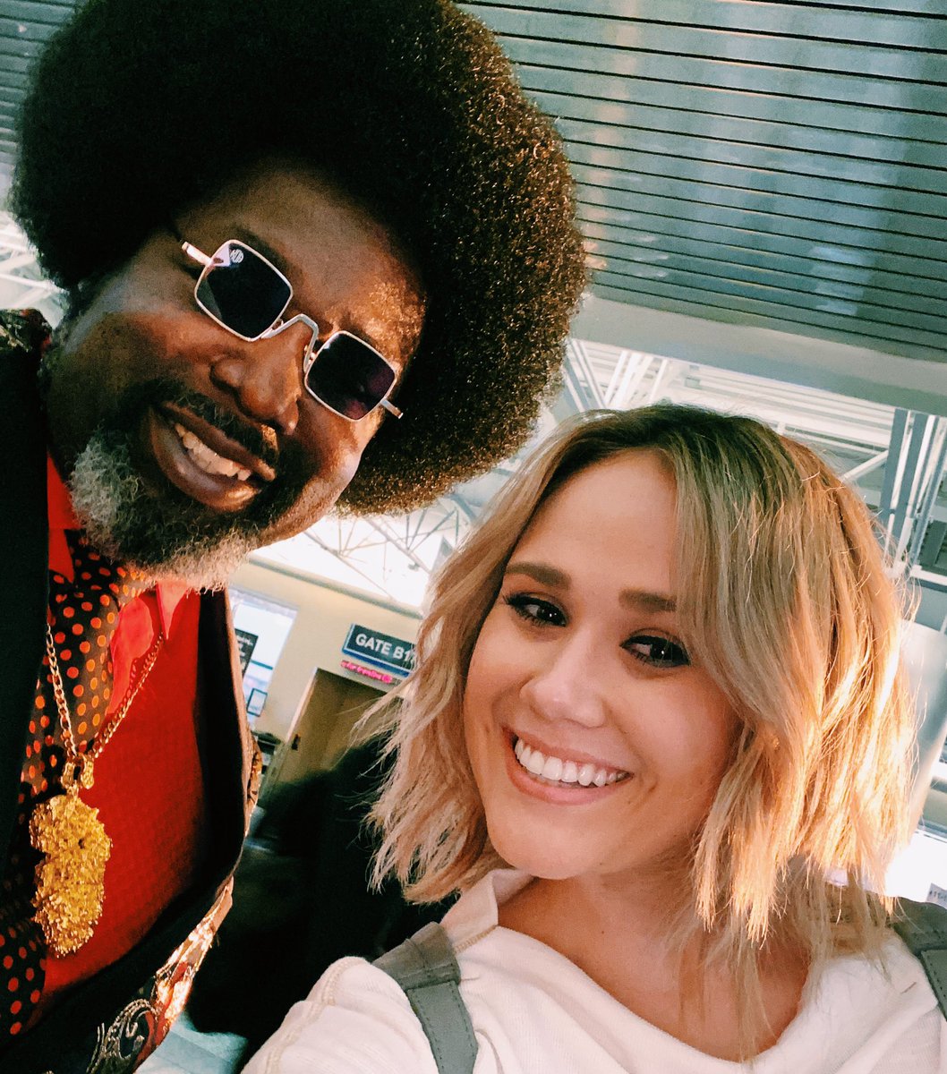 amyprociv's tweet photo. Met Afroman yesterday lol https://t.co/aWvnnBEipE