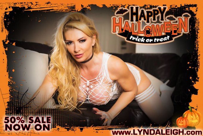 50% off all new subscriptions. Limited time only guys  https://t.co/h4b77gL3Qy @babeshowwebsite https://t<a href="/tag/milf"class="tags"><span>#milf</span></a>
