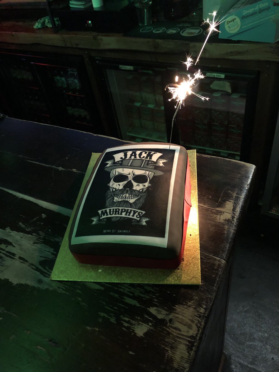 Couple of days late but Happy 7th Birthday to us! Tonight we conclude our Halloween celebrations with #DayoftheDead theme night and Live Music from 9pm with <a href="/LosDevitos/">Los Devitos</a>