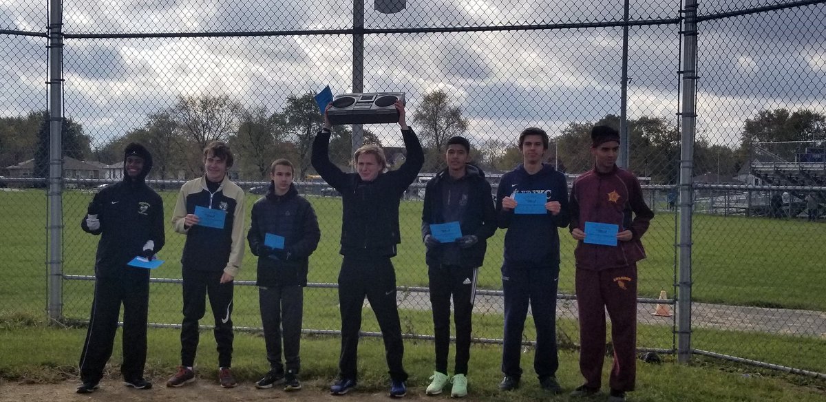 TFNXC's tweet photo. 2 Meteors punched their tickets to the big dance at today's Sectional Championships! Congrats Berenice and Diego! Great job to all the competitors! #TFNpride #TeamPhenomenal215 #statebound @Watt0331 https://t.co/DNitLG9g9P