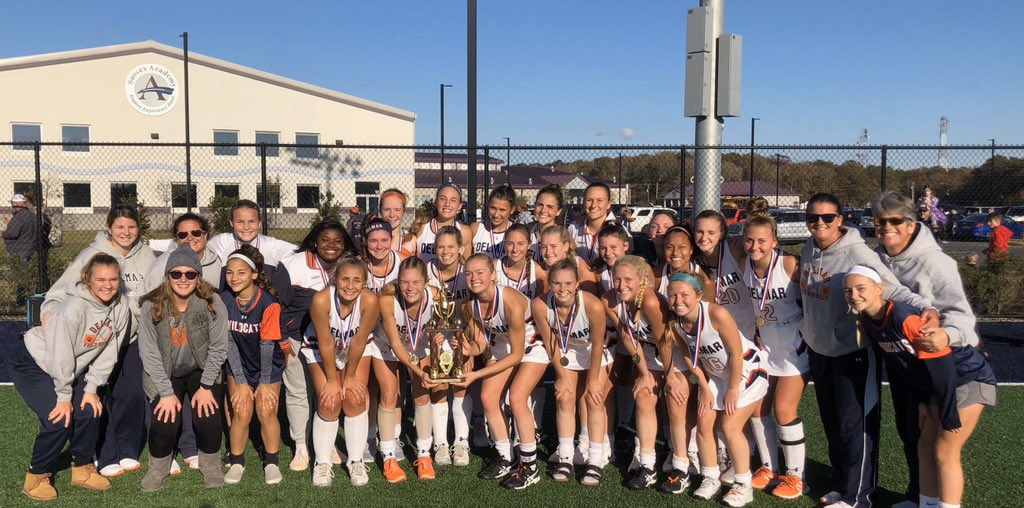 hollafhcoach's tweet photo. Your Henlopen Conference Champions @DelmarHockey ππ₯ #history #find4 @DelmarHS_Bleile @DelmarSuper @DelmarSports @DelmarHS_AP @WldcatMama3 @WildcatAPBrady @Principal_DMS https://t.co/AnioTuOa69