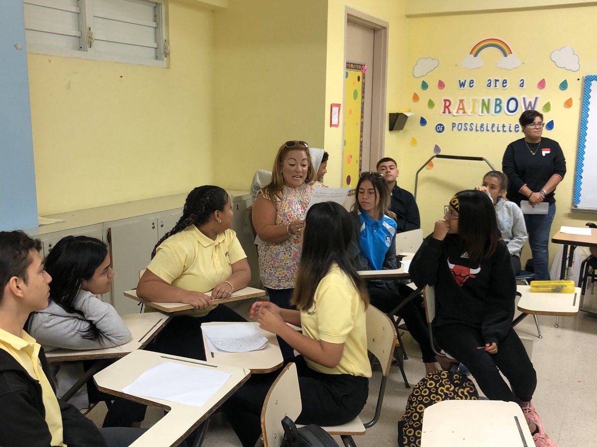 GlorimarRipoll's tweet photo. También visitamos la Escuela Tomás “Maso” Rivera en Toa Alta que en este año escolar están introduciendo el programa de #DesignThinking. Agradecemos a su Director, maestros y estudiantes que compartieron su insumo y experiencias con @pritsgov @elpueblounidopr @educacionpr https://t.co/IaQVP1OaUE