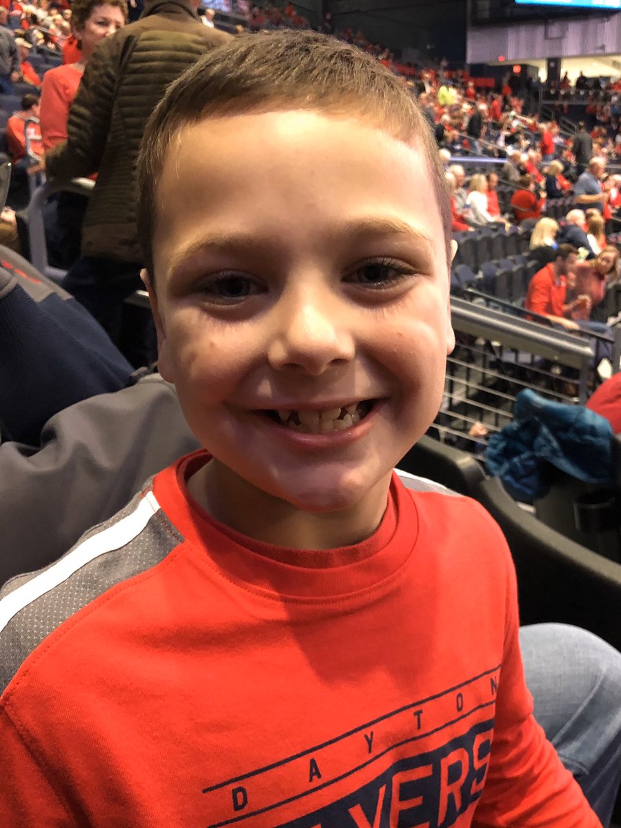 KavanaghVickie's tweet photo. Starting my seventh season as a Flyer Fanatic! #GetLowd  #Dayton6th @DaytonMBB https://t.co/HJTbCm1XCI