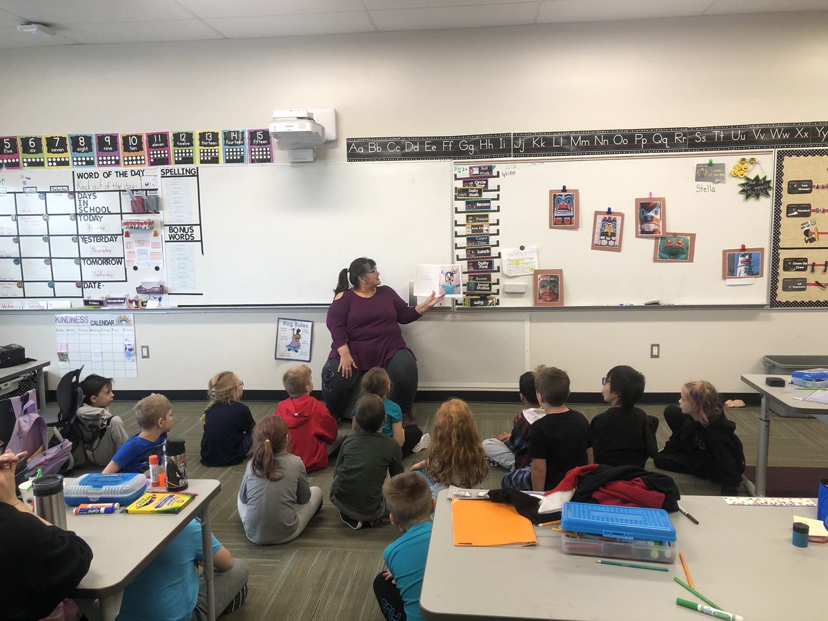 parkers_class's tweet photo. Ms. DW has a way of coming into our classroom and making us feel like a family. Thank you for sharing your stories and knowledge about totem poles #spiritanimal #clan @PlainsviewSch https://t.co/sKBxSGJamO