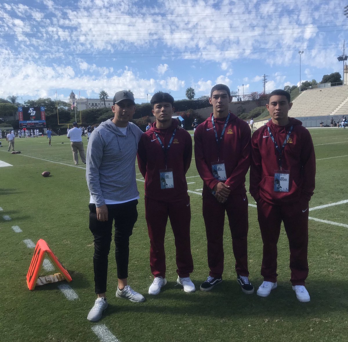 Coach Martinez (@coachmartinezum) on Twitter photo Cantwell Sacred Heart of Mary Football
League Championship โ๏ธ
Playoff Bound โ๏ธ
Players getting recruited by D1 Colleges โ๏ธ
<a href="/USDFootball/">San Diego Football</a> Visit Cantwell Sacred Heart of Mary Football
League Championship โ๏ธ
Playoff Bound โ๏ธ
Players getting recruited by D1 Colleges โ๏ธ
<a href="/USDFootball/">San Diego Football</a> Visit
