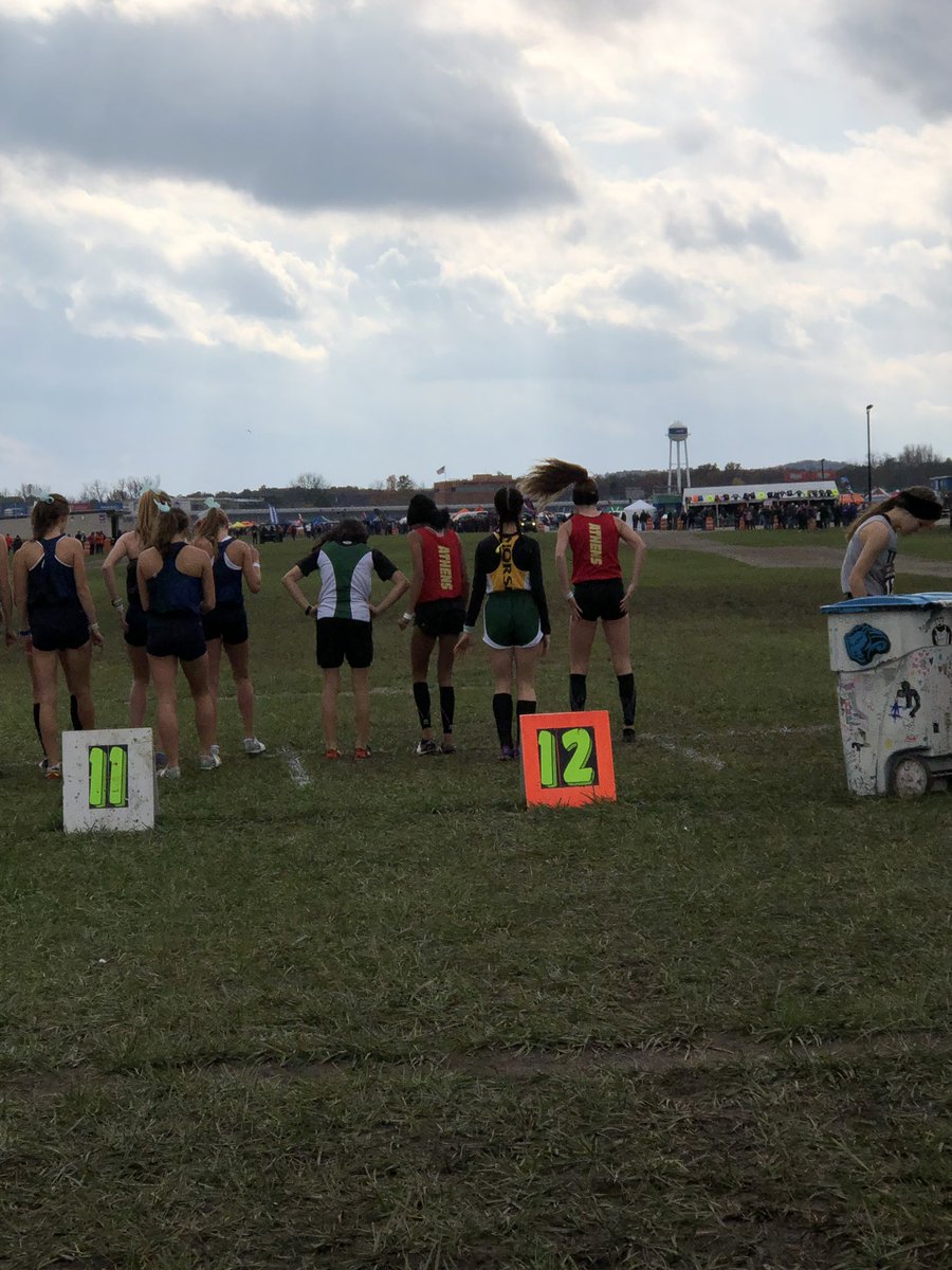 Shoutout to sophomore, Elyssa Biederman, for running at States! Such an accomplishment! The @GrovesXCSwag team is so proud of you! 👟 Big thanks to senior &amp; captain, <a href="/katie_lucken/">Katie Lucken</a>, for being the greatest leader, teammate, hype man &amp; coach! Also, we love you <a href="/shermanbigfoot/">Bokep jav🥷</a> 💚