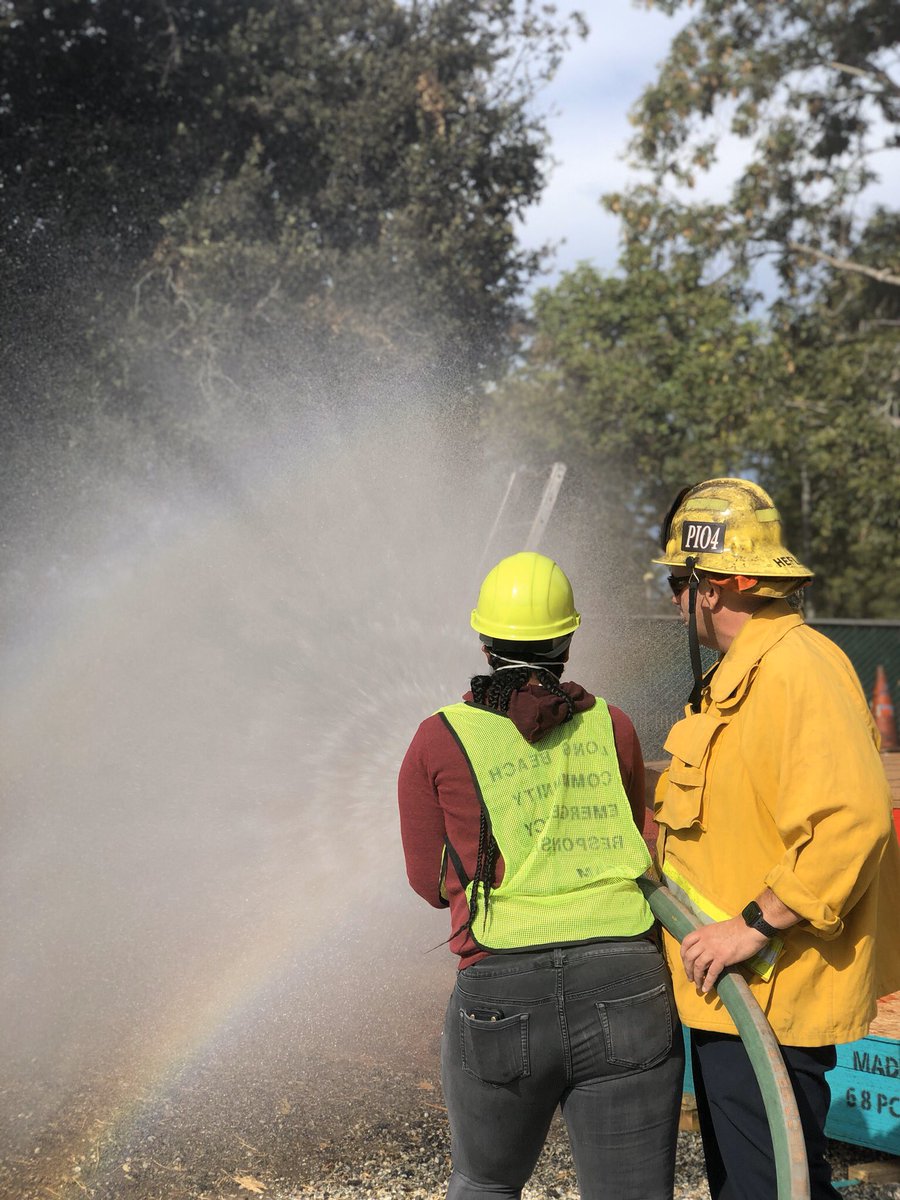 LBCERT's tweet photo. We also experienced what using a fire hose is like! #LeftForLife #RightToFight #LBCERT #getCERTified https://t.co/h31GPRBUX3