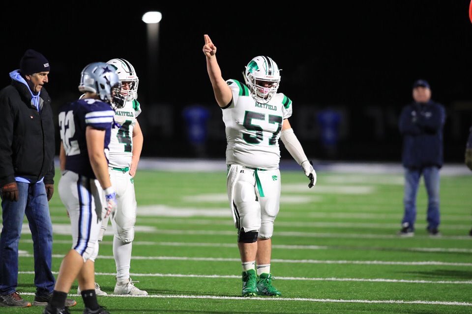 antoniomango_55's tweet image. Crazy what happenes when you buy into something❗️❗️❗️ love these guys 🖤🖤 First 10-0 team in mayfield football since 1984!!