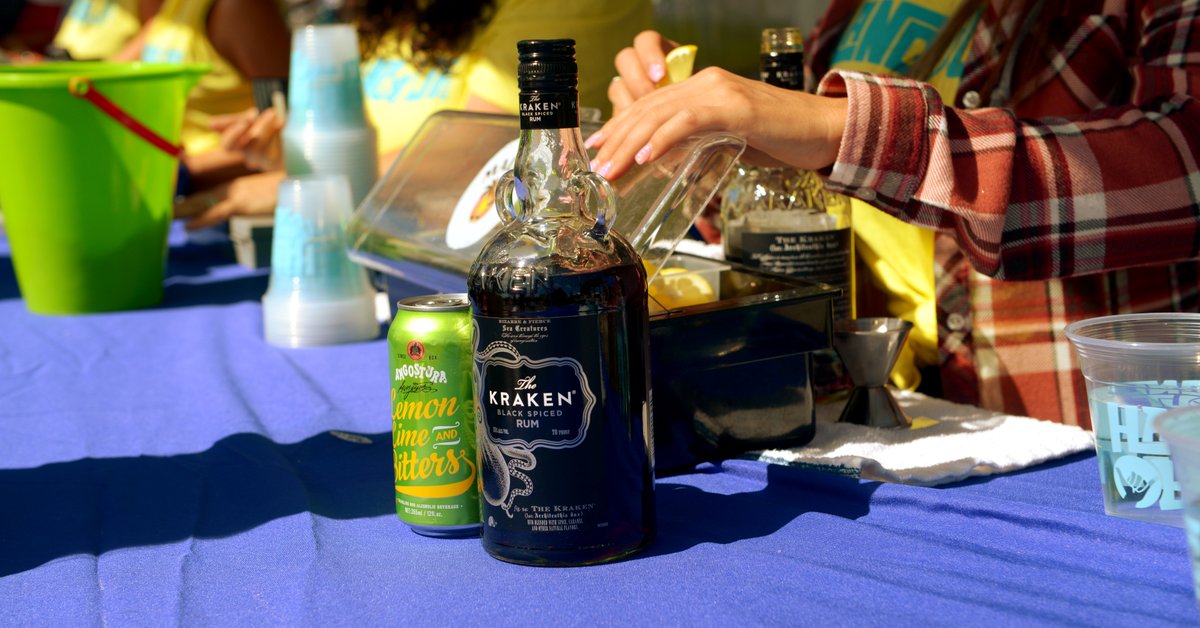 No better way to cap the evening than with a Kraken spiced rum 😋

Grab one of these delicious beverages before you catch our Awards Ceremony at 5:30pm on the Courtyard Stage!