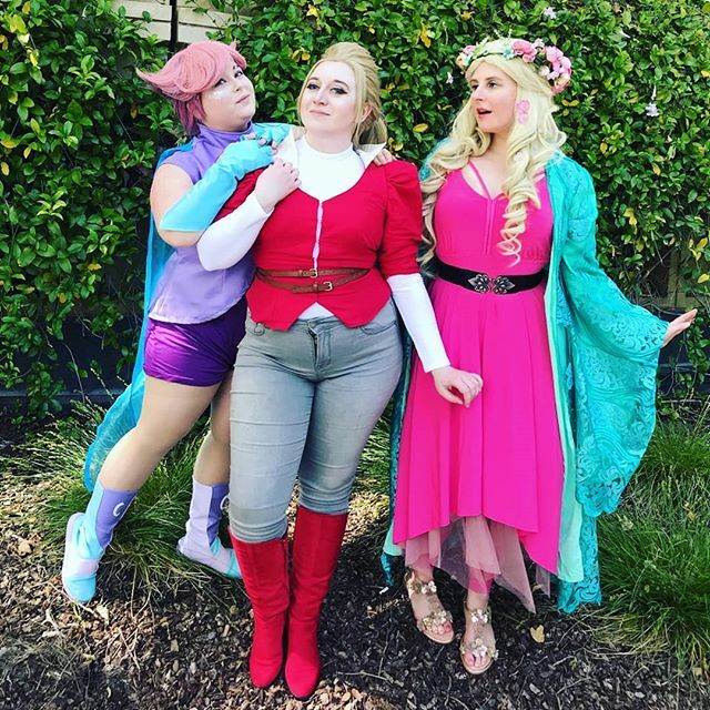 Legs_MCcoy's tweet photo. Y'all, She-ra is coming back so dang soon.
📷: @pbandjcosplay
.
.
.
#cosplay #shera #adora #sheracosplay #adoracosplay #sheraprincessofpower #glimmer #perfuma #glimmercosplay #perfumacosplay #sheranetflix #fanime #fanime2019 #cosplayer #cosplayers #co… https://t.co/0FDkoud8OX https://t.co/8itYu5ox4X