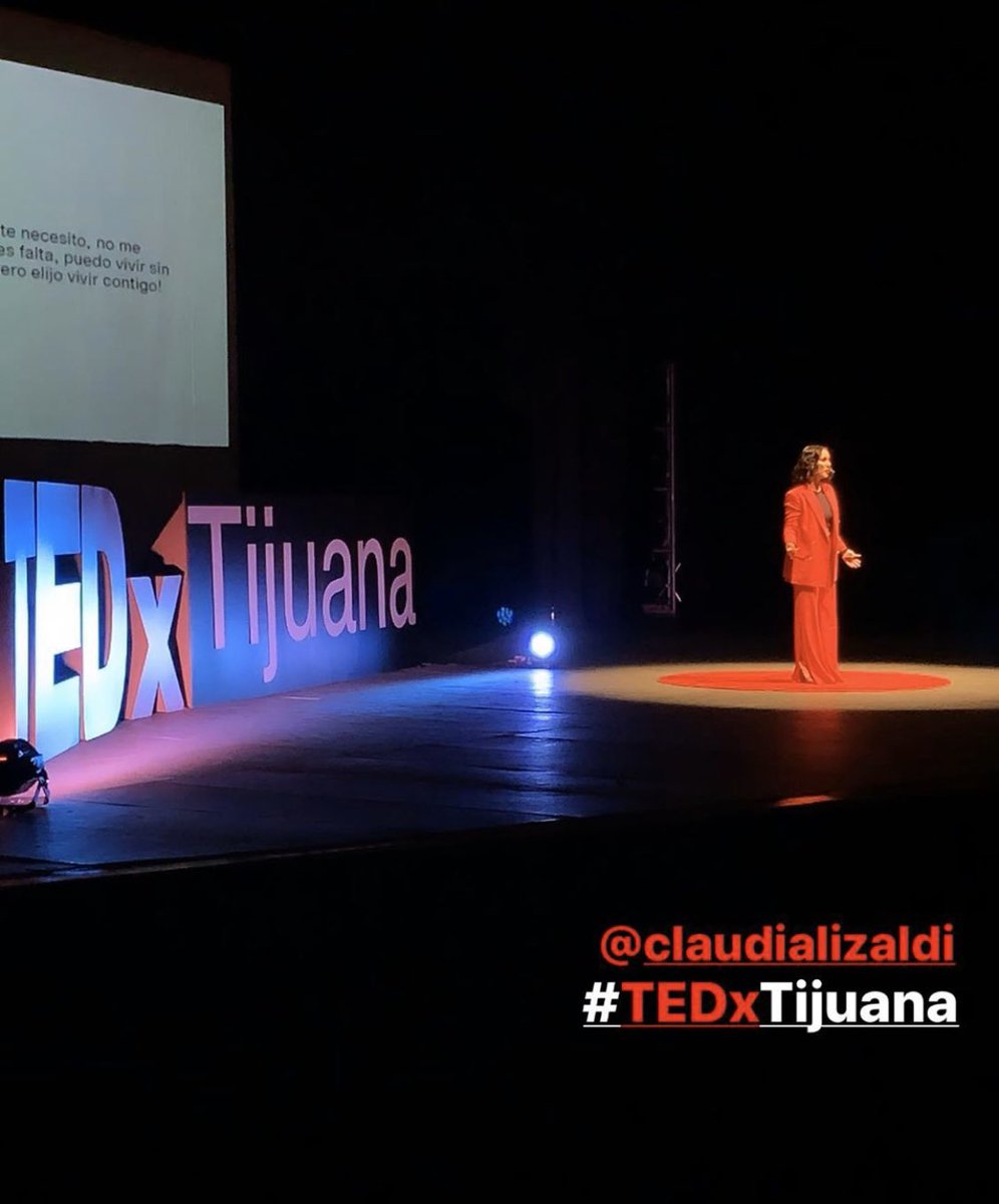 ClaudiaLizaldi's tweet image. Ya quiero que la veaaaaan AMEEEEEEEEE @TEDxTijuana GRAAAAAAAAACIAS ❤️.