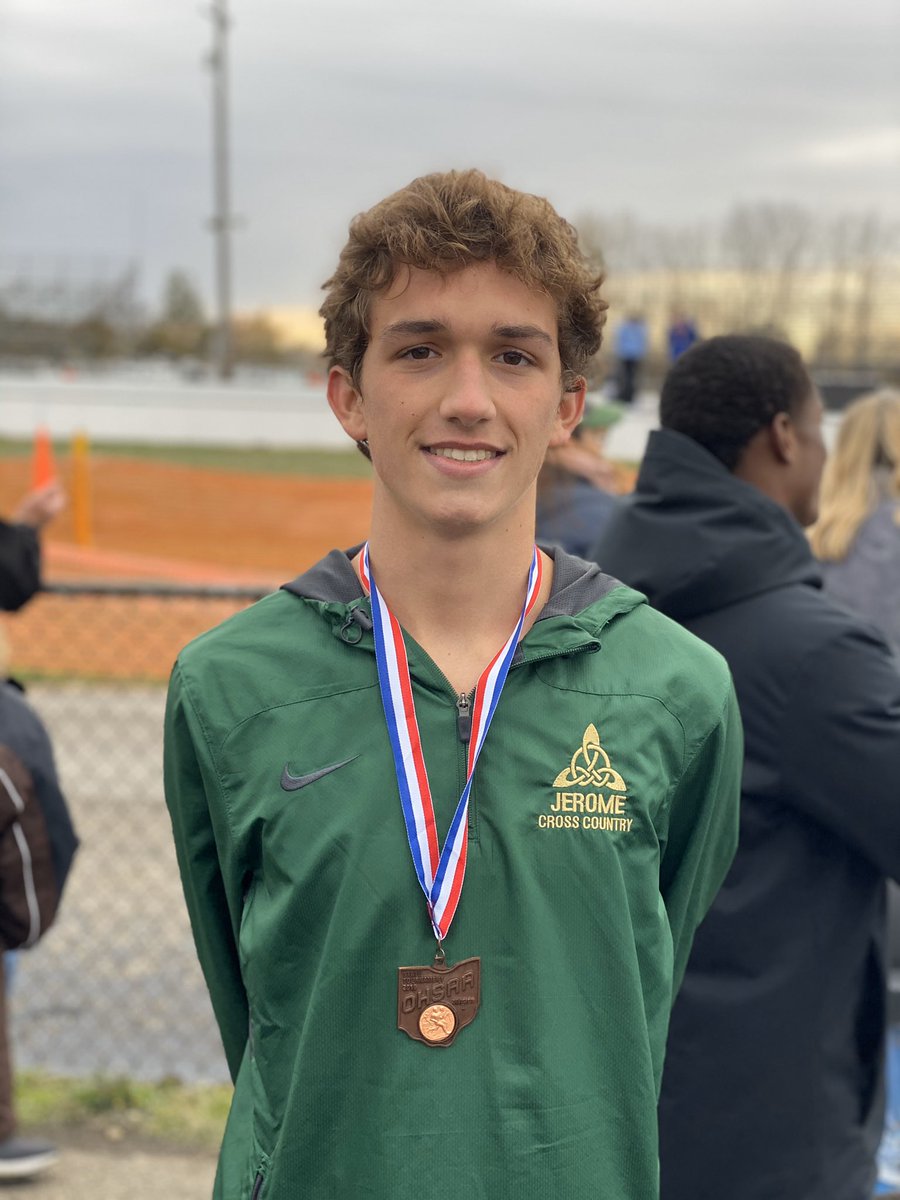 A_Sampson3's tweet photo. 4th place for Elliott at the OHSAA State Cross Country meet!  Senior yr, 4 time individual qualifier, quite a ride to watch him compete.  Most proud of the young man that he is- humble, appreciative, personable, &amp; kind. All 5 DCS runners competing did great today. @ecook226 https://t.co/lQce9PKCe5