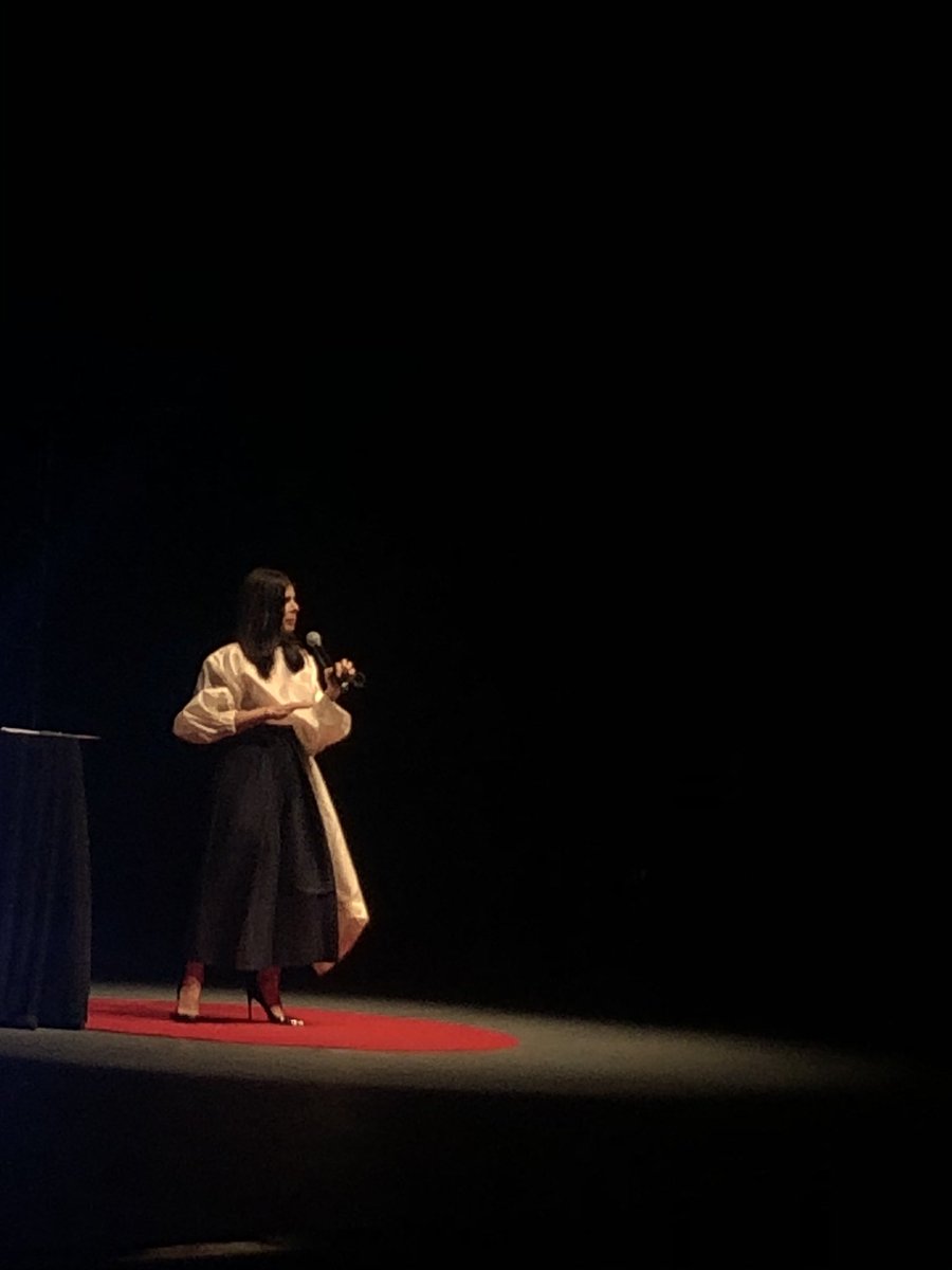 “Alzar la voz es elevar puentes y no muros.”
@ElyGuerra_ 
#TEDxTijuana