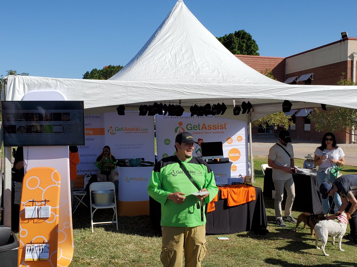 GetAssistApp's tweet photo. Our Phoenix team is having a blast today at @LocalFirstAZ's #AZFallFest! We've had the pleasure of #ConnectingWithPurpose w/ fellow local businesses.
To those we've met &amp; given free Biz Memberships to, contact us if you have Q's about getting the most out of your membership! https://t.co/aauZLtjSg3