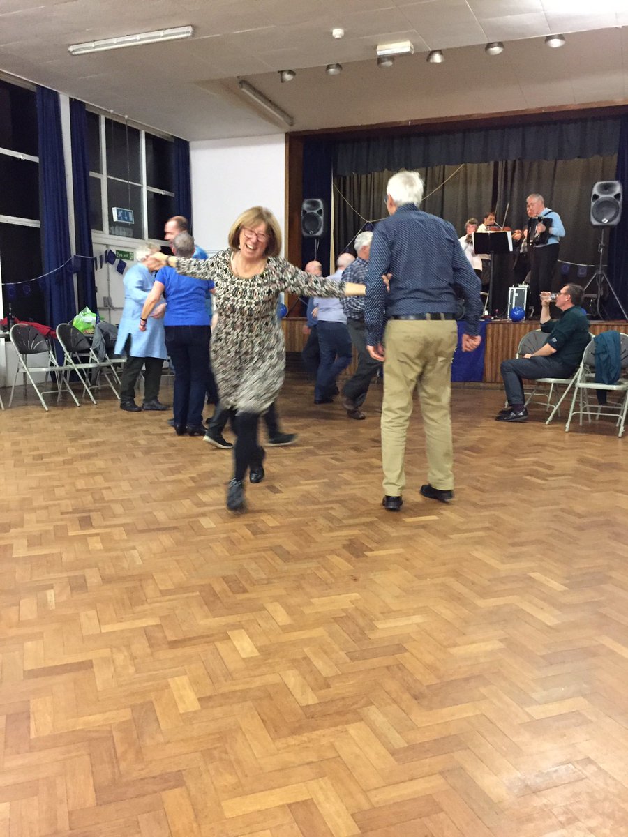 gardensinboots's tweet photo. Celebrating still being in the #EU with @EUinWarley @euinbrum @4Worcestershire @WD4Europe #WM4EU https://t.co/nKW6EMbGHo