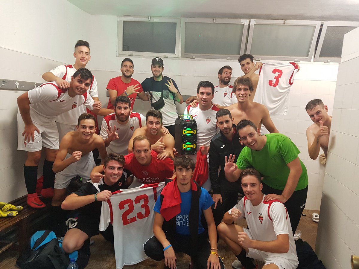 AspeUDB's tweet photo. Victoria por 0-3 frente al C. At. El Altet para seguir con la buena racha y afianzarnos en la zona alta de la tabla

⚽️⚽️ Teo
⚽️ Porti

#UnaPasion https://t.co/KyJHngxGb5
